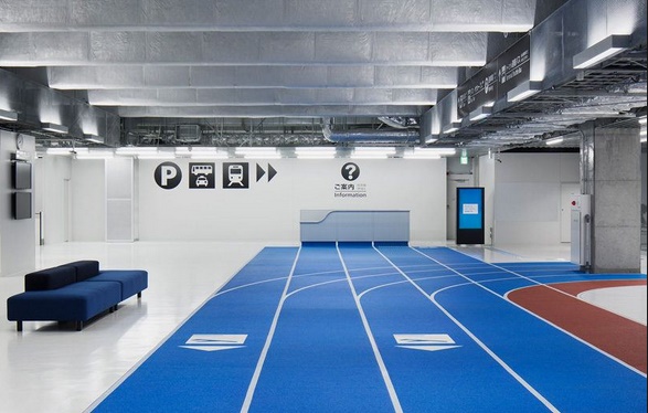 Color-coded running tracks for Japanese Air port