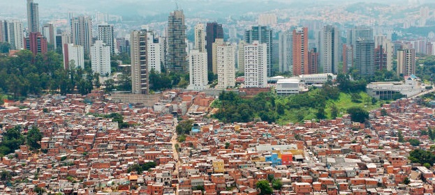 Microsoft and Google to expand market in Favelas