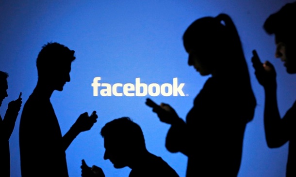 Facebook to provide chat facilities with stores