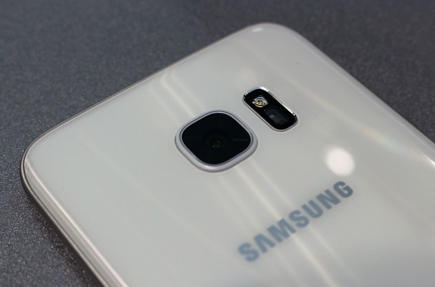 Samsung rumored to incorporate dual-camera system in Galaxy S8 