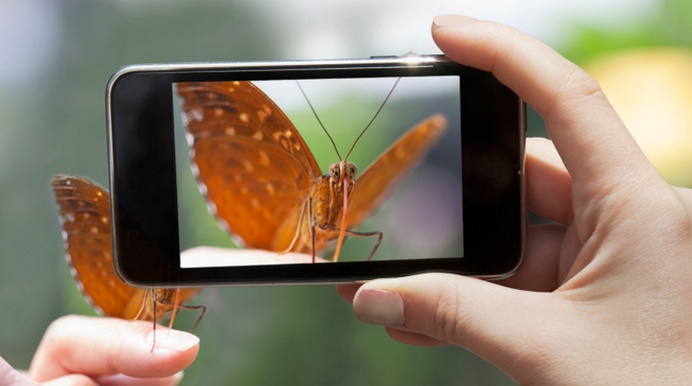 A step closer to capture better moments in Smartphone Cameras