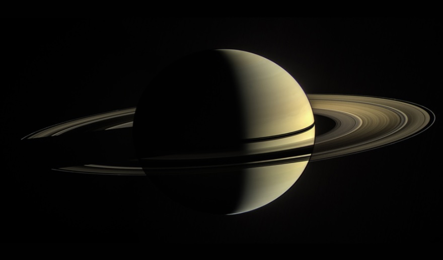 saturn ring rain